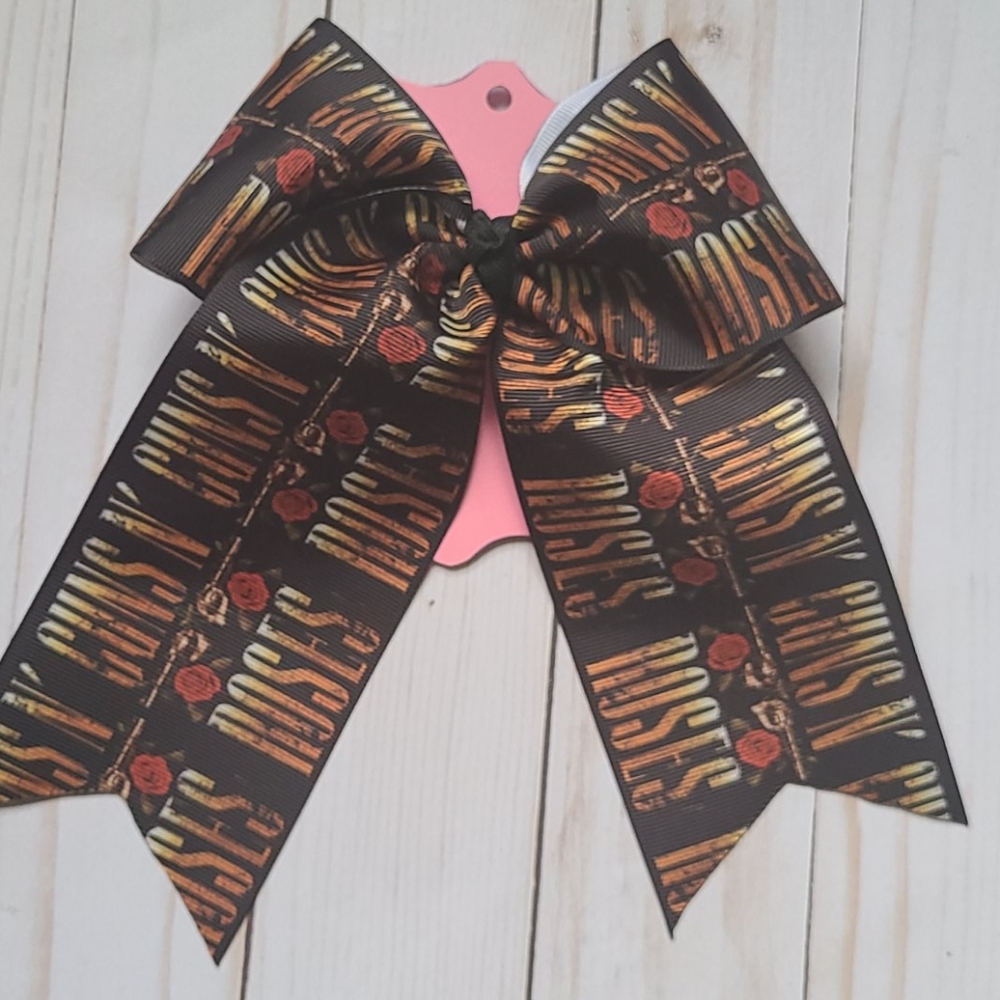 Guns and roses cheer bow